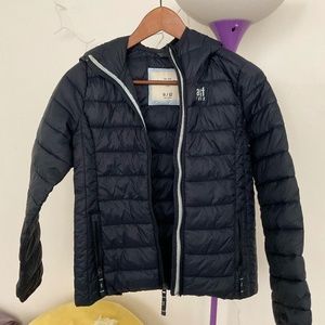 Abercrombie kids navy blue light hooded puffer jacket size 11/12